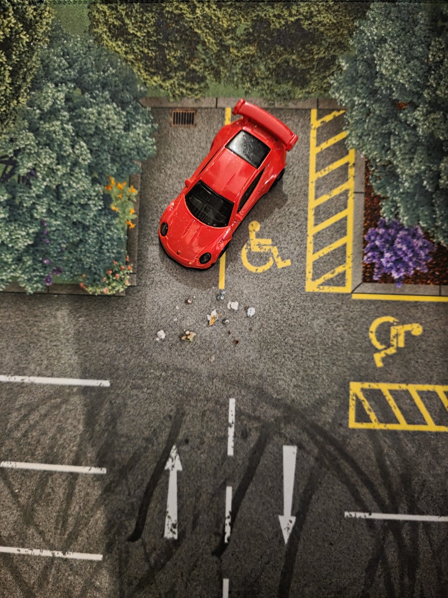 Realistic Car Park Play Mat – 1:64 Scale
